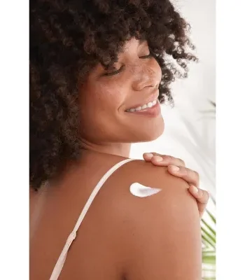 Nivea Hidratante Oliva - Imagen 2