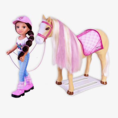 Nancy, un día con su caballo