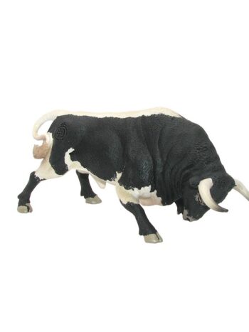 TORO BRAVO APAREJADO EMBISTIENDO