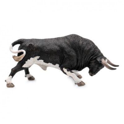 TORO BRAVO CALCETERO EMBISTIENDO